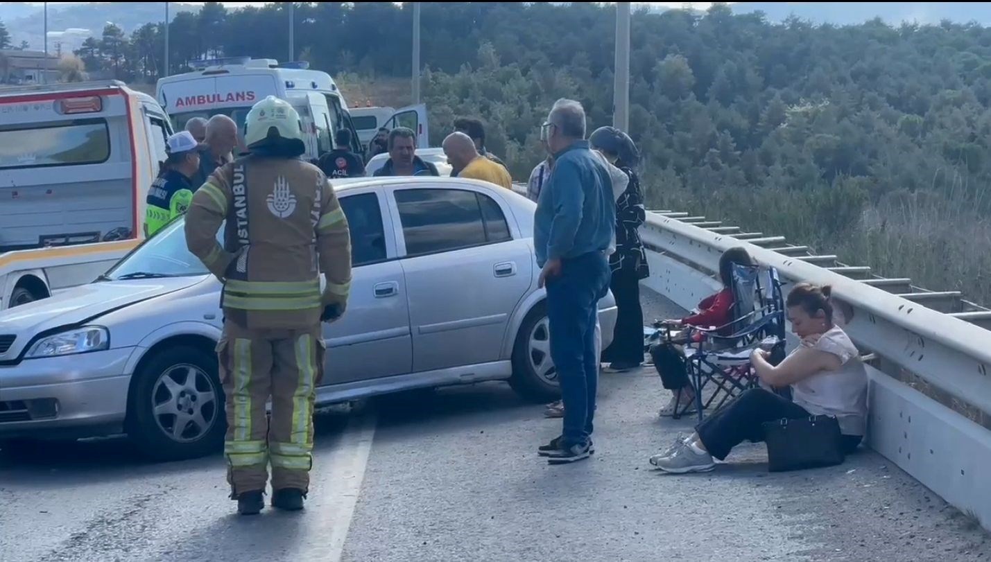 istanbulsile otoyolunda kaza 4 yarali w7GS6dQZ