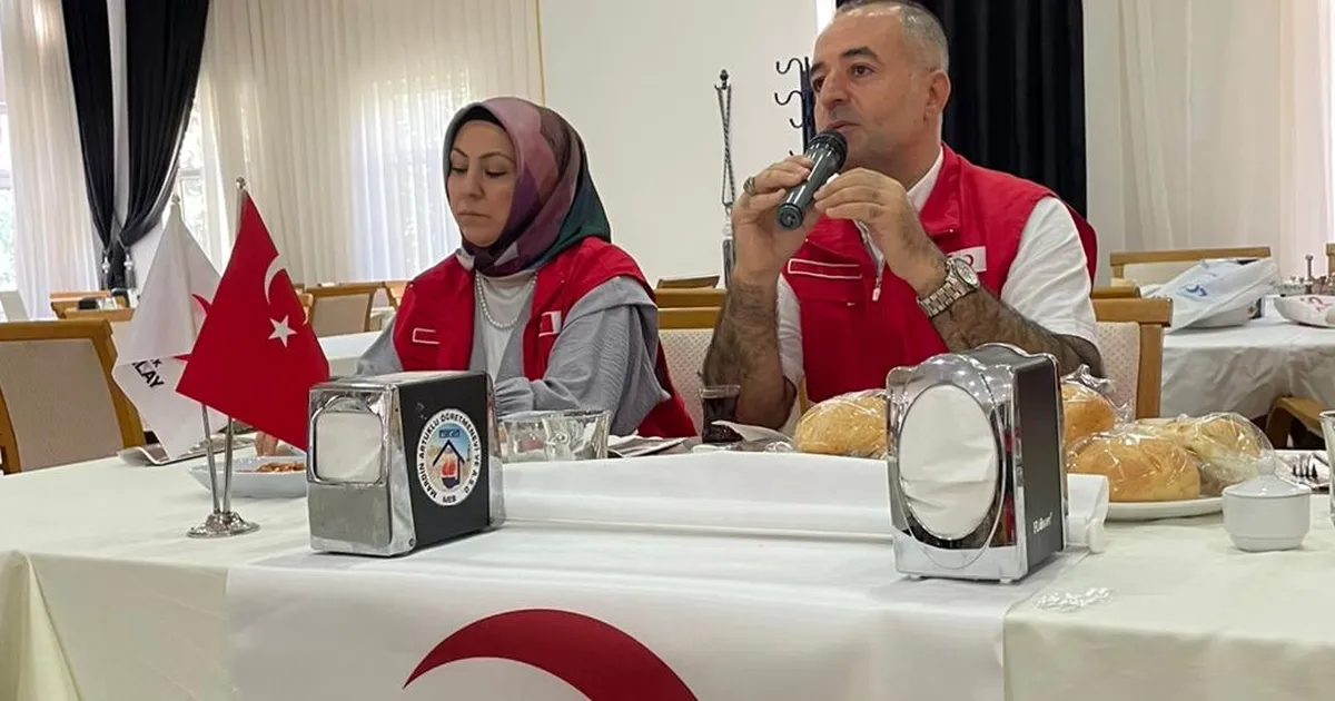 turk kizilayi artuklu subesinden istisare ilgisi rHMGKEFZ