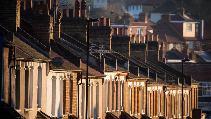 airbnb londrada siddet ve istismar magduru kadinlar icin ucretsiz konaklama saglayacak dXZdmAOC.jpg