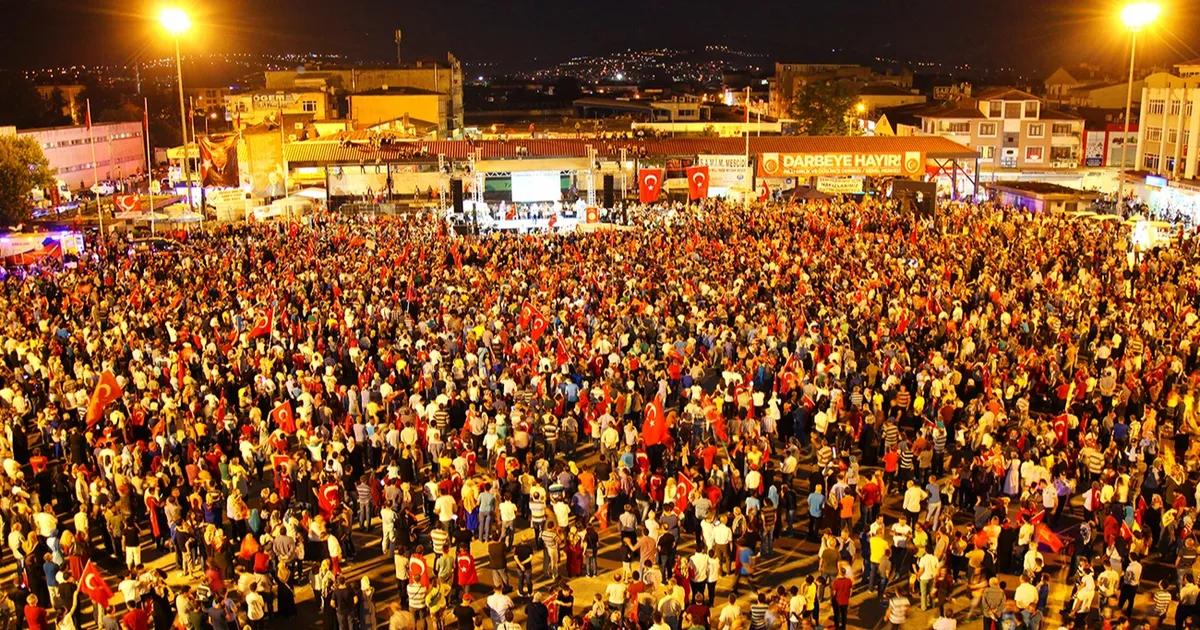 Sakarya 15 temmuza hazir GcXOenjt